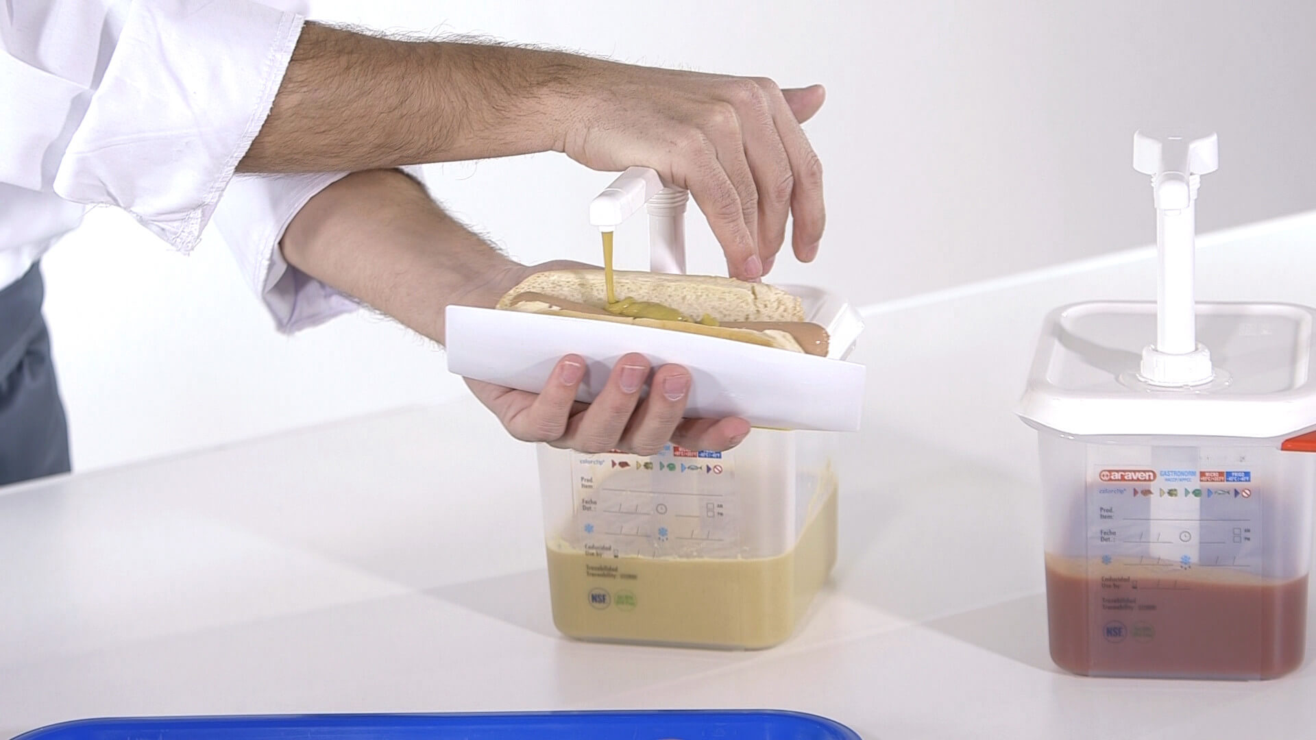 dozownik do sosów z pompką GN 1/6 2