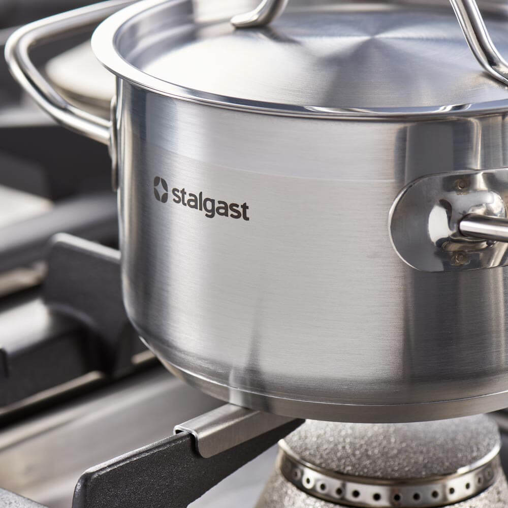 kuchnia gazowa z piekarnikiem elektrycznym, 4-palnikowa, P 20.5+7 kW, U G20 7