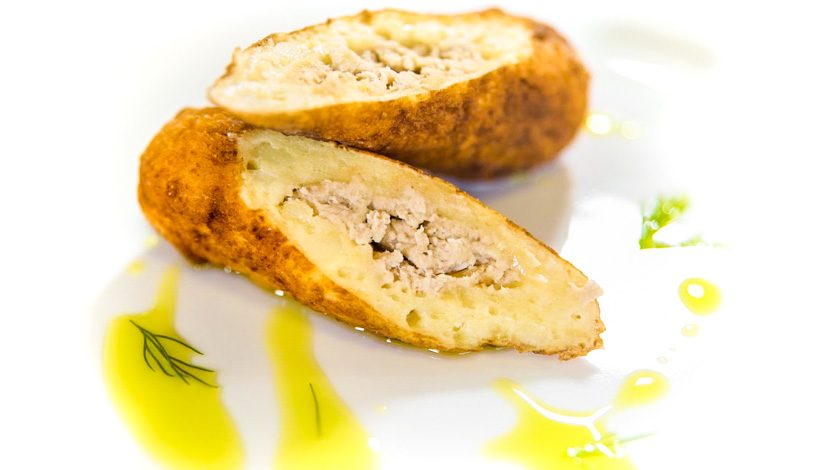 Farszynki Mazurskie z musem z kwaśnej śmietany i olejem szczypiorkowym