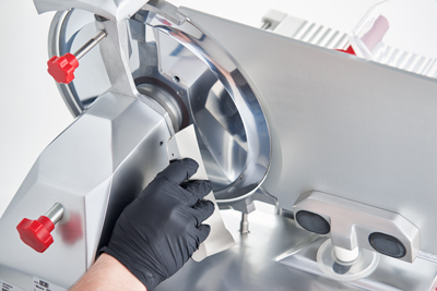 Krajalnica Ohaus - Demontaż osłony noża Krajalnica Ohaus - Demontaż osłony noża